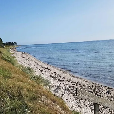 6 Person In Sydals-by Traum